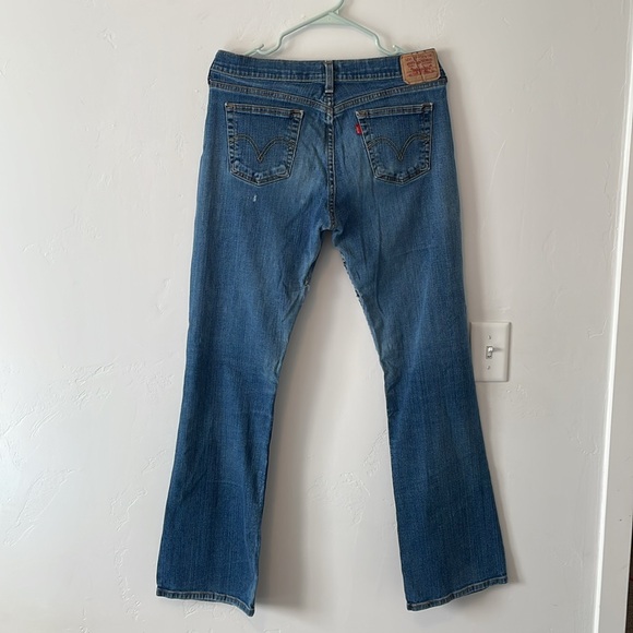Levi jeans, 10 long, worn with holes - Picture 2 of 8